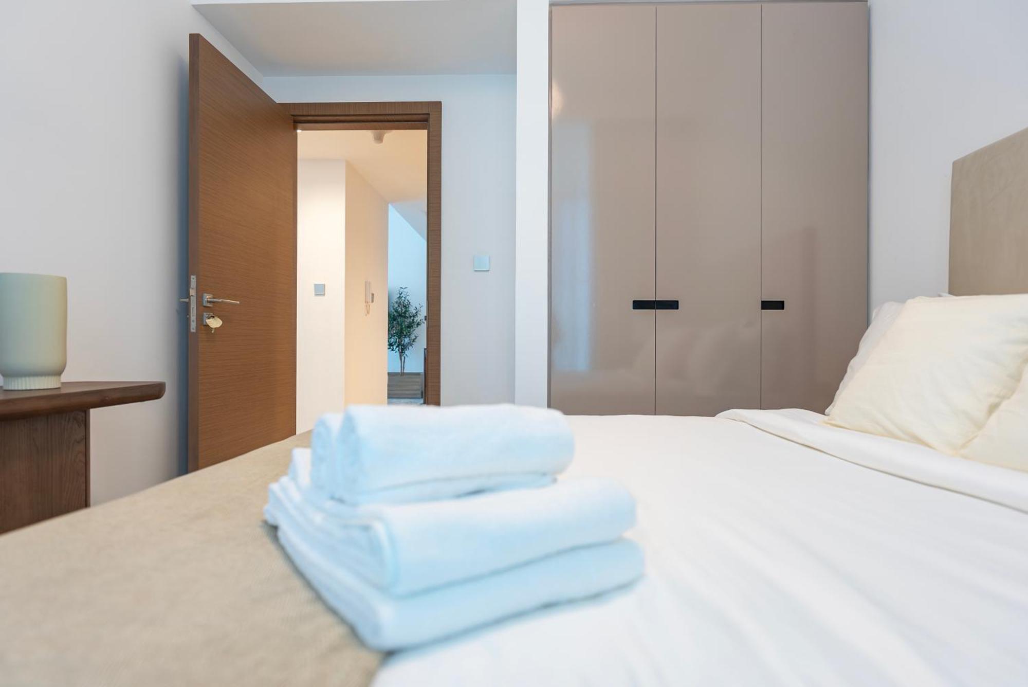 Elegant 2-bedroom Apartment, Branded & Luxury Amenities Dubaï