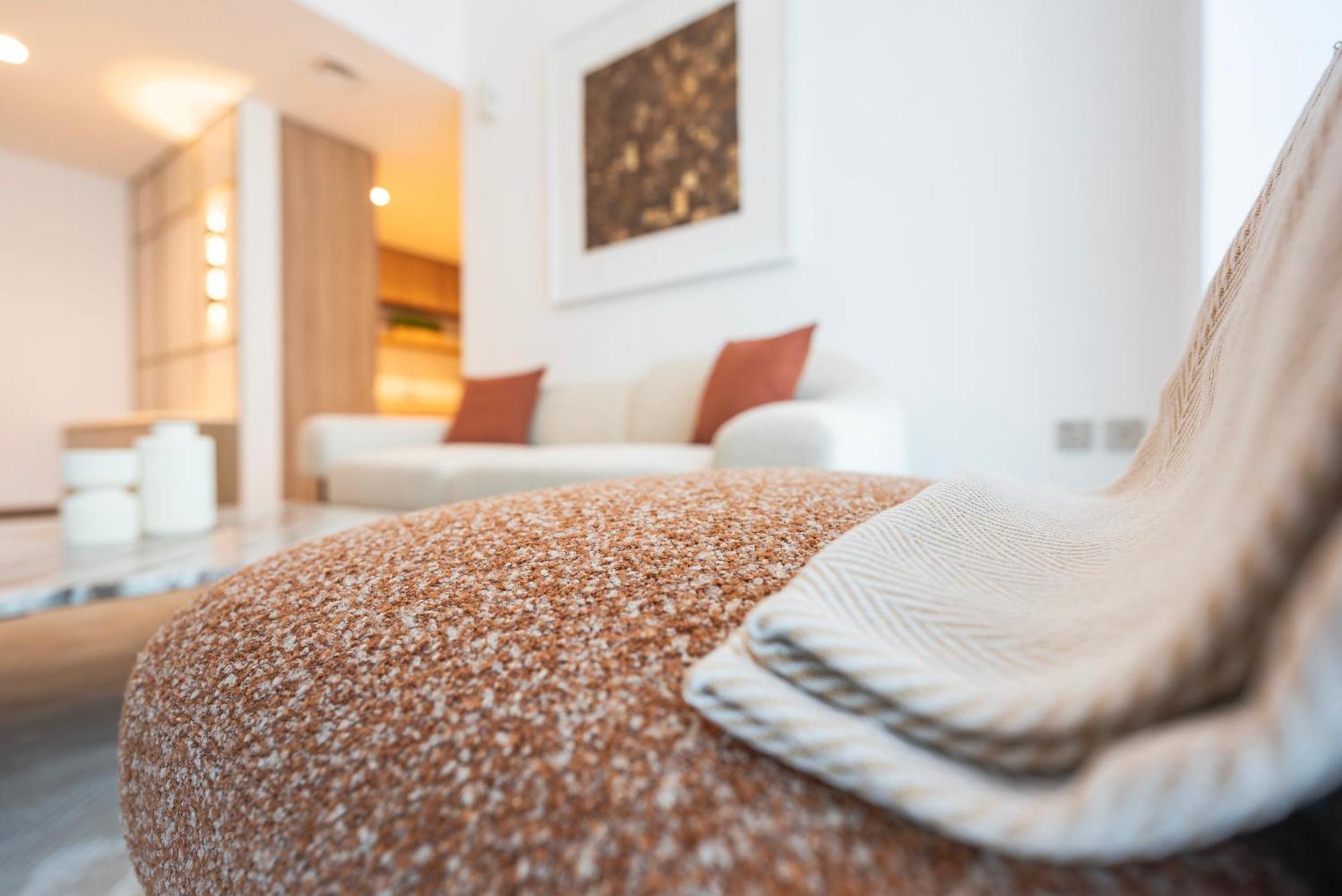 Elegant 2-bedroom Apartment, Branded & Luxury Amenities Dubaï