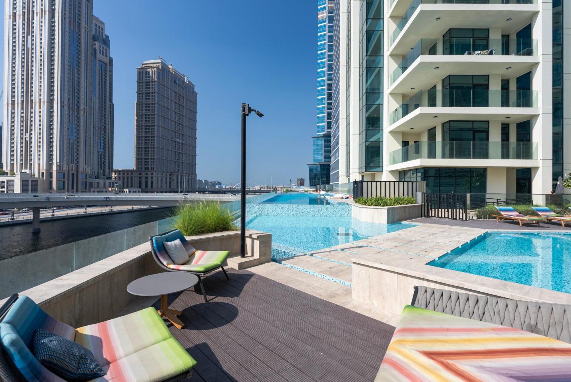 Elegant 2-bedroom Apartment, Branded & Luxury Amenities Dubaï