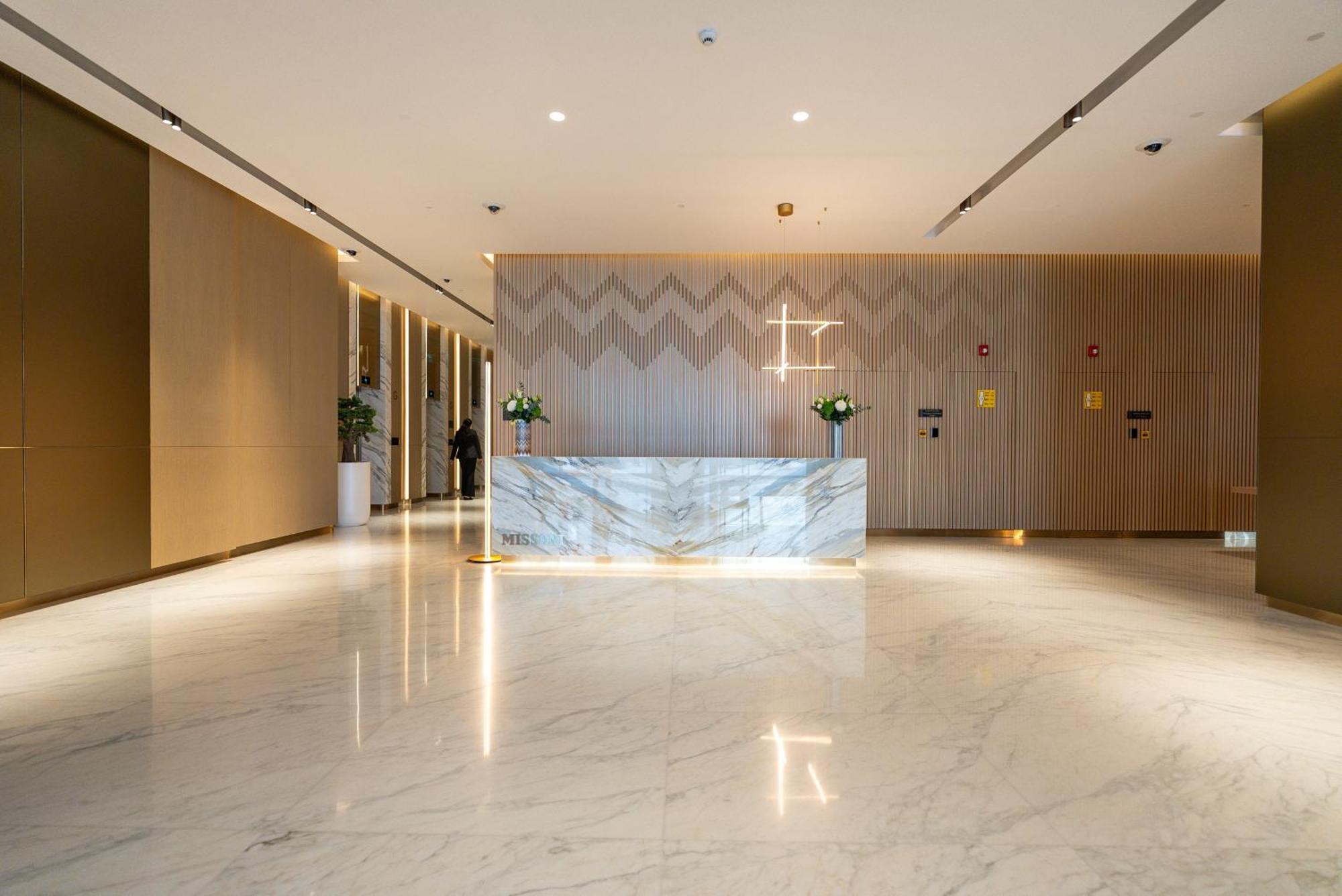 Апартаменты Elegant 2-bedroom Apartment, Branded & Luxury Amenities *